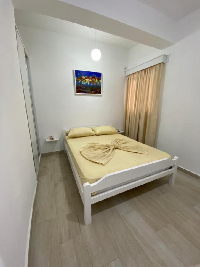Hotel Andrea Sarandë Eksteriør bilde