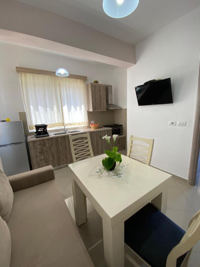 Hotel Andrea Sarandë Eksteriør bilde