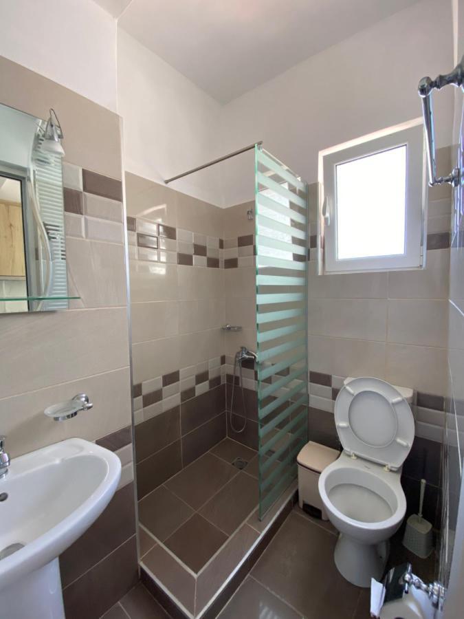 Hotel Andrea Sarandë Eksteriør bilde