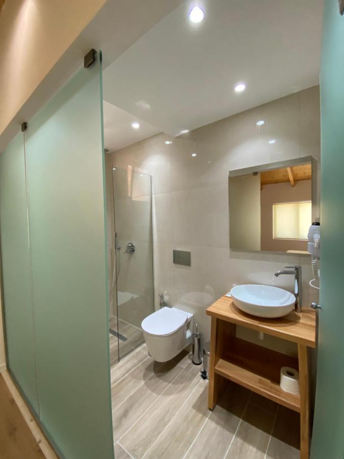 Hotel Andrea Sarandë Eksteriør bilde