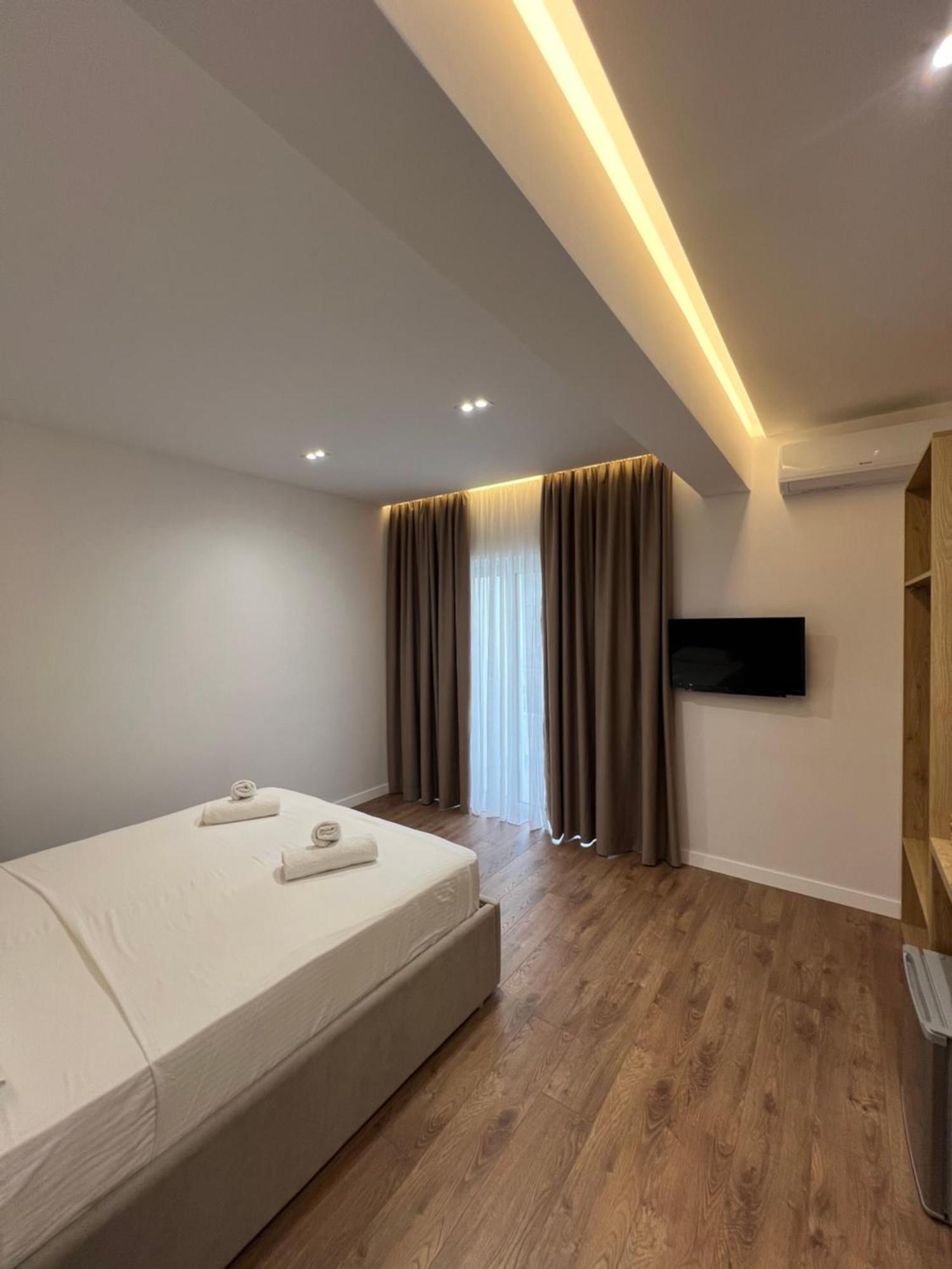 Hotel Andrea Sarandë Eksteriør bilde