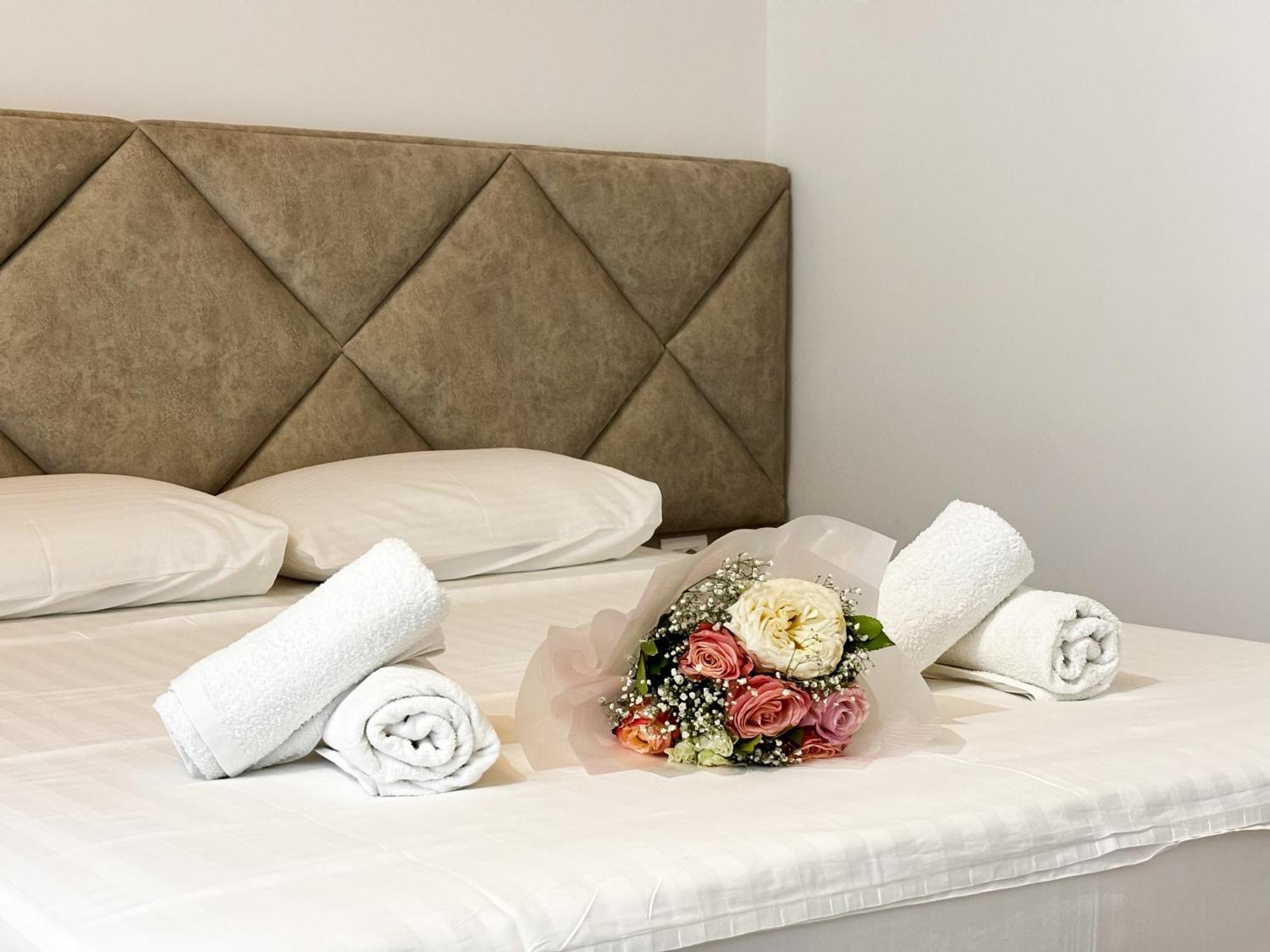 Hotel Andrea Sarandë Eksteriør bilde