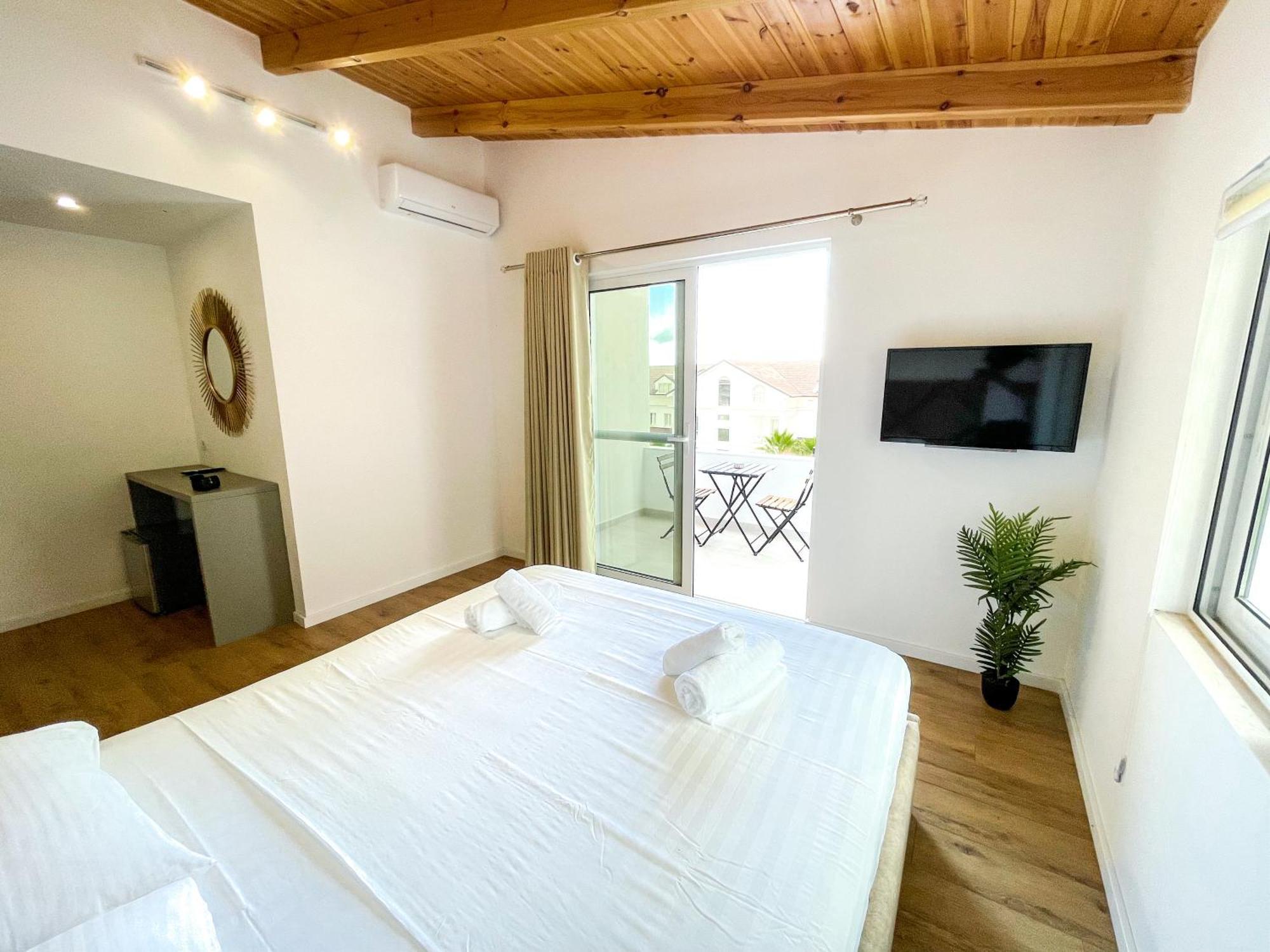 Hotel Andrea Sarandë Eksteriør bilde